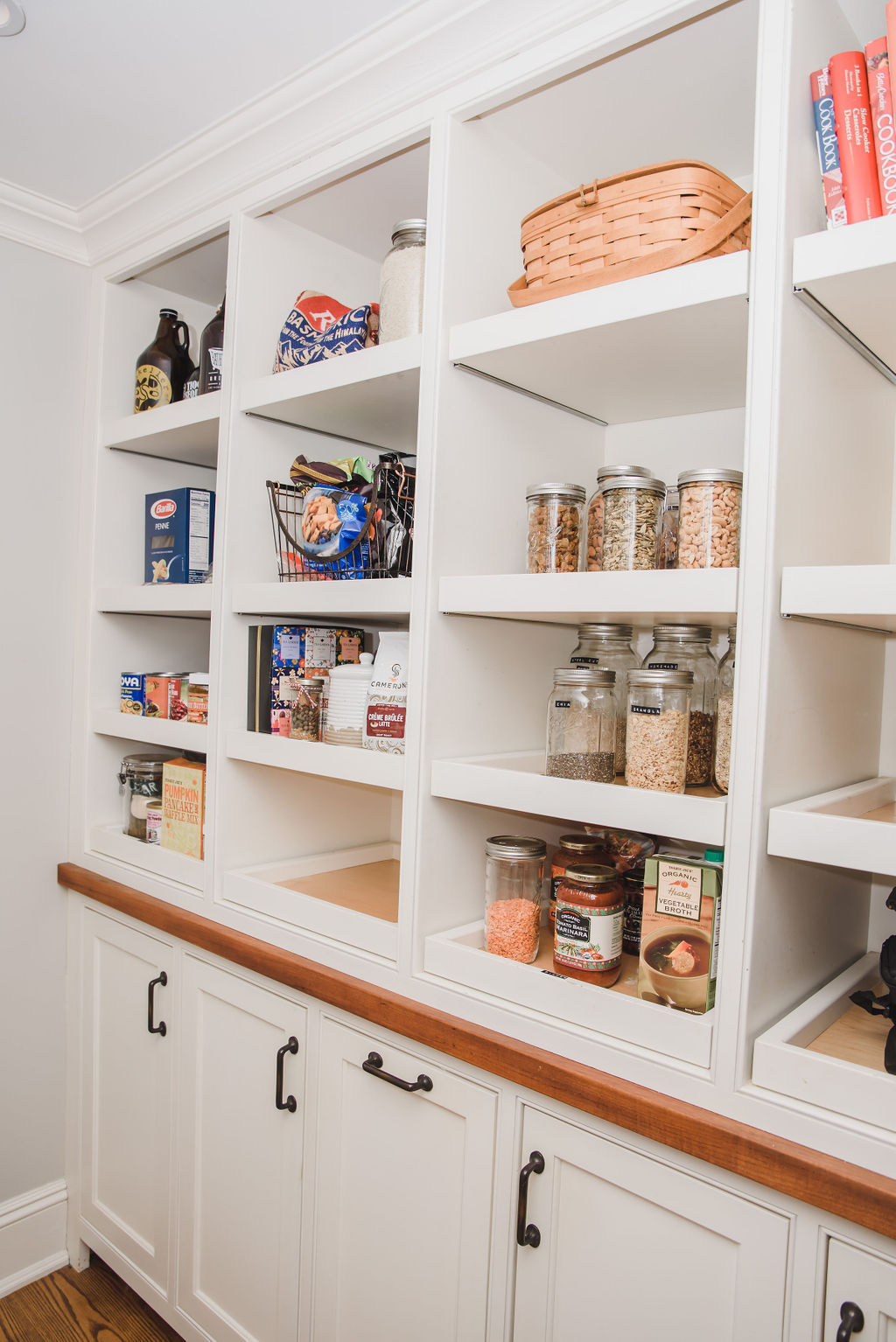 pantry organizer